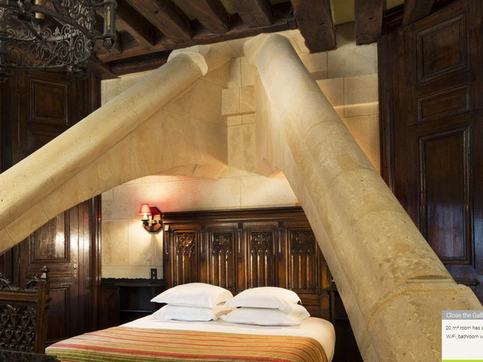 Bedroom 2, Hotel Saint Merry, Paris