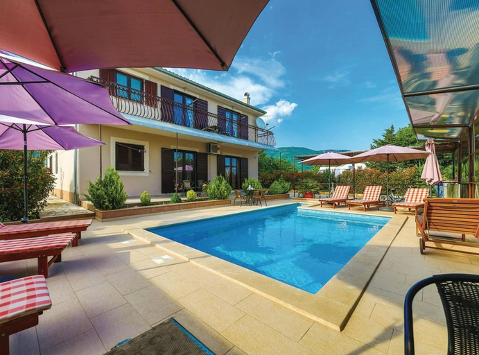 Sport & Beauty 4, Mediterranean Stylish Villa With Pool in Kastel Stari, Kaštela