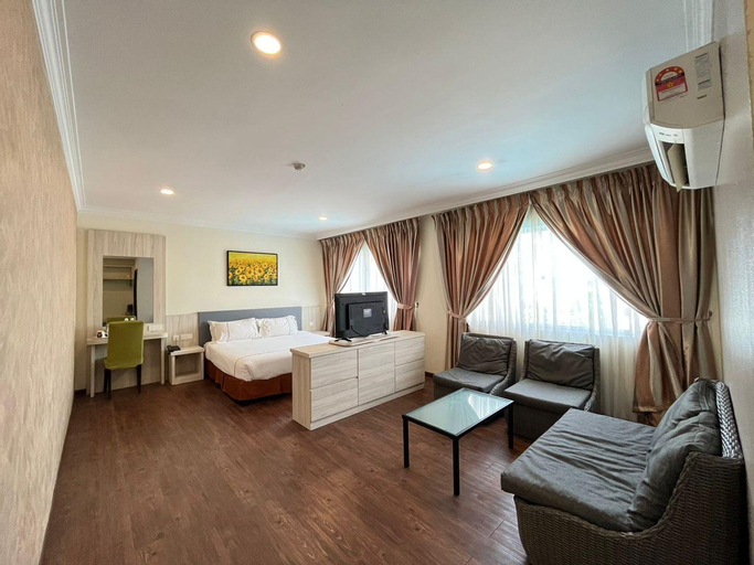 Bedroom 6