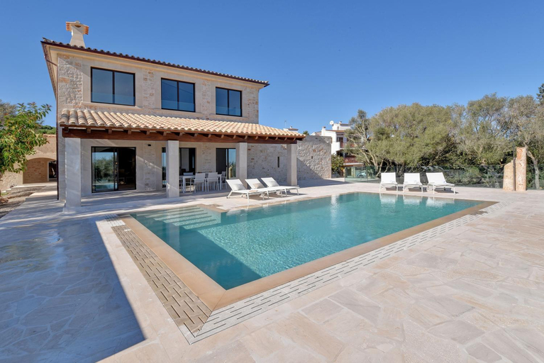 Sport & Beauty 2, Villa Corso, Baleares