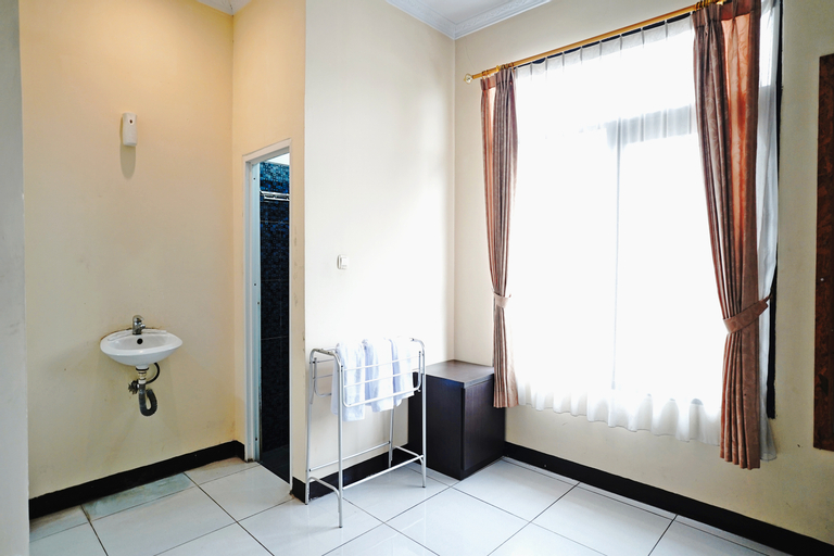 Bedroom 5, Saung Balibu Hotel, Bandung