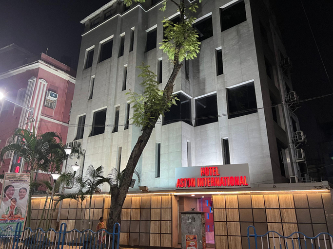 Others 5, Hotel Aston International, Kolkata
