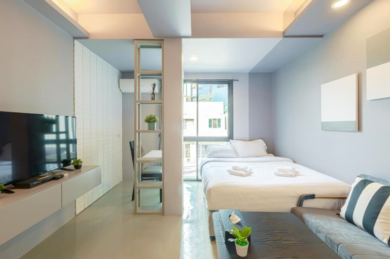 24 Hills Hotel Bangkok - Tap to explore photos
