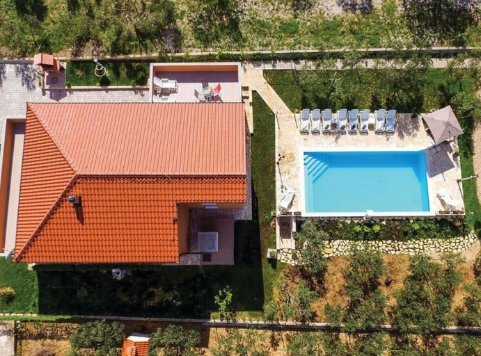 Exterior & Views 2, Exclusive Elegant Villa With Pool in Kastel Novi, Kaštela