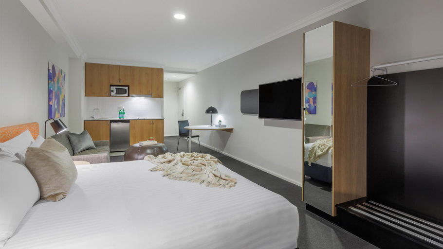 Bedroom 28