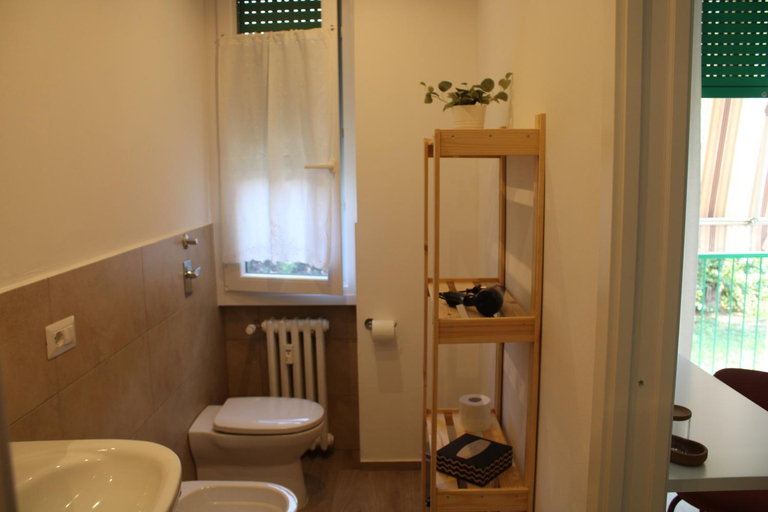Others 2, B&B da Antonella, Milano