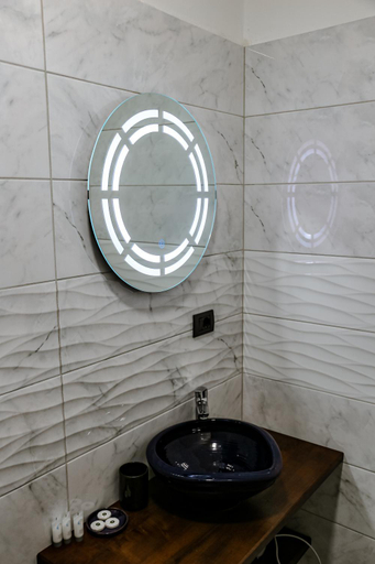 Bathroom 2, Vila Pllaha, Korçës