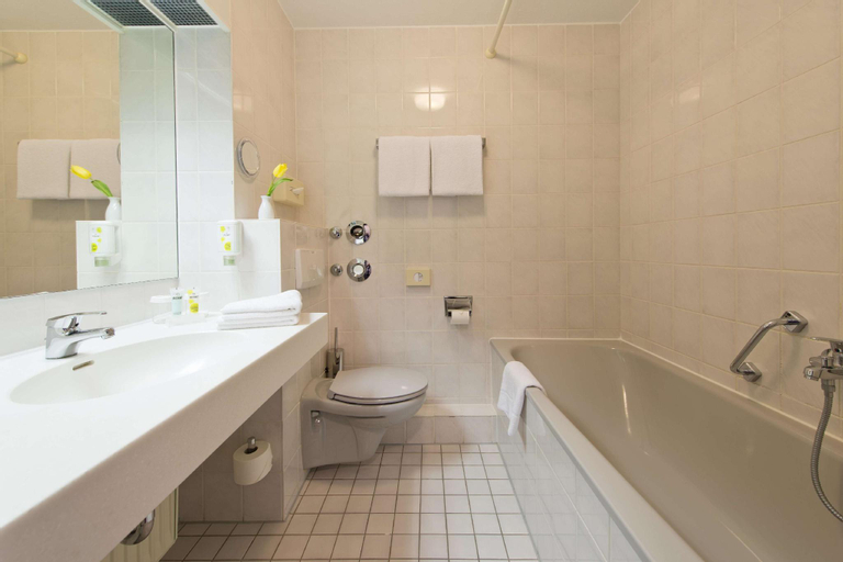 Bathroom 4