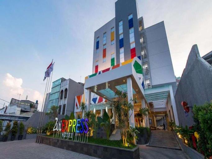 Exterior 5