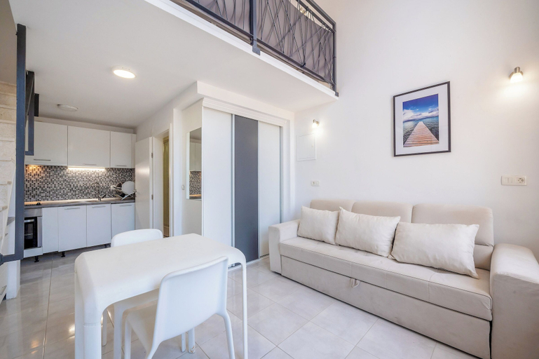 Others 5, Villa Zvonko, Split