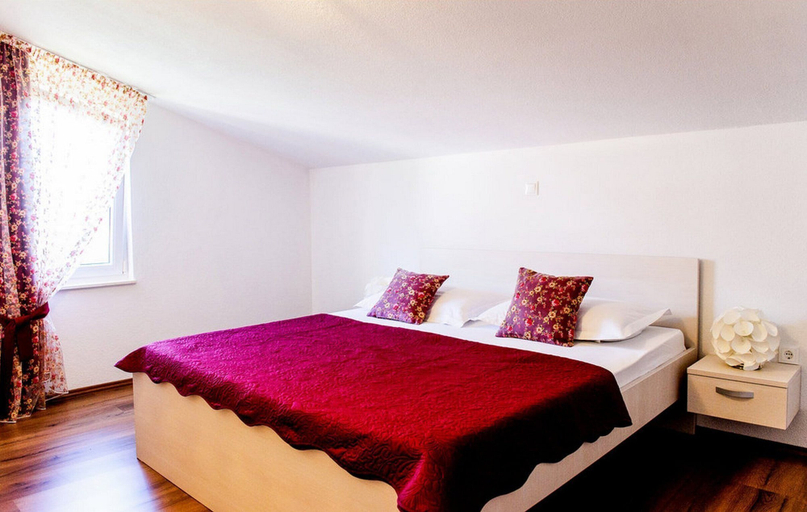Bedroom 2, Stylish Apartments With Shared Pool, Sea Views, and Sun Terrace, Kaštela