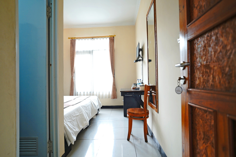 Bedroom 8
