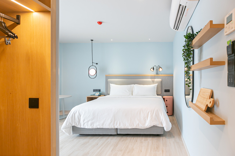 Bedroom 9