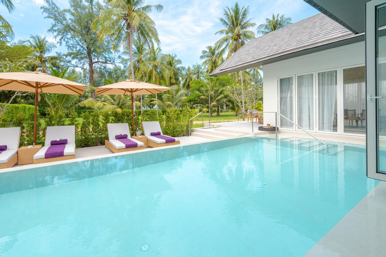 Swimming Pool 10