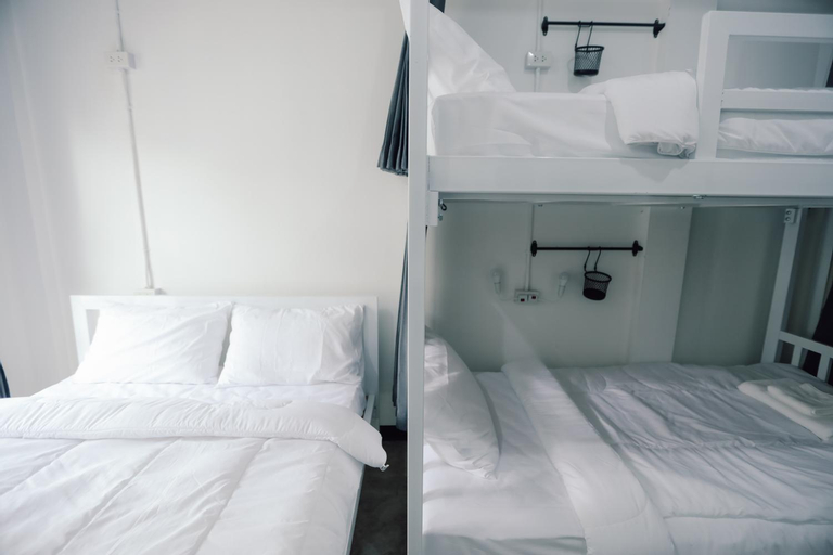 Bedroom 12