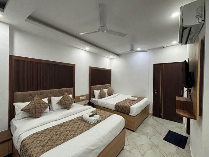 Bedroom 2, Hotel CG International, Delhi