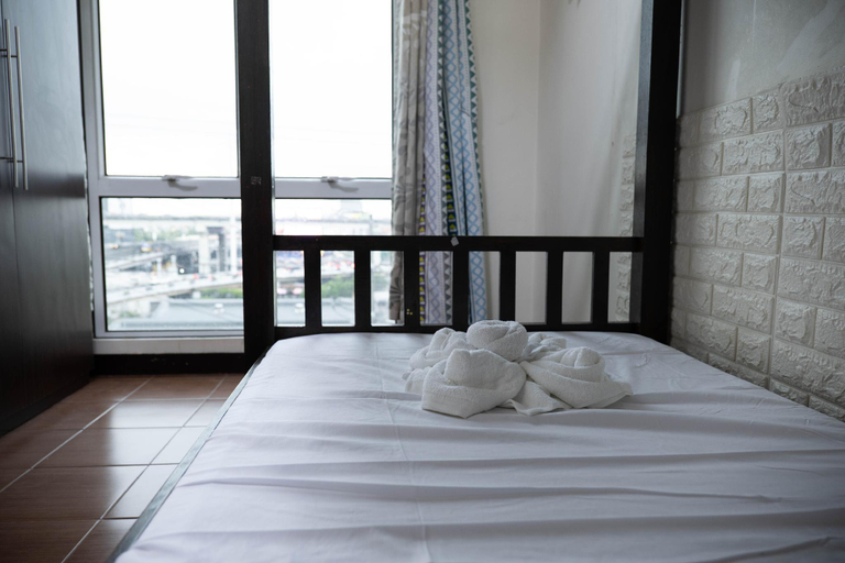 Others 5, SUNNYSPOT, Makati City