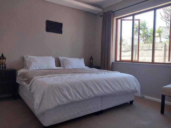 Others 3, Serenity Shores Backpackers, City of Cape Town