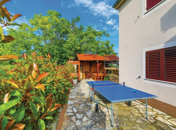 Exterior & Views 2, Mediterranean Stylish Villa With Pool in Kastel Stari, Kaštela