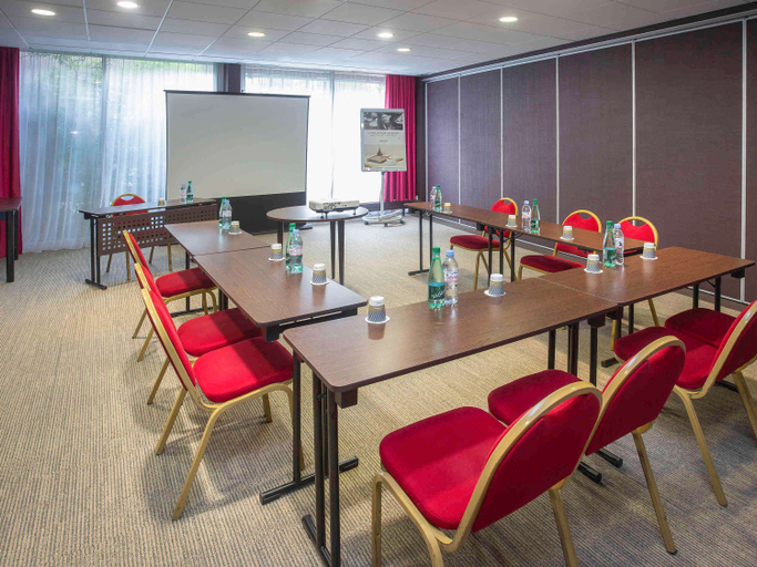 Business Facilities