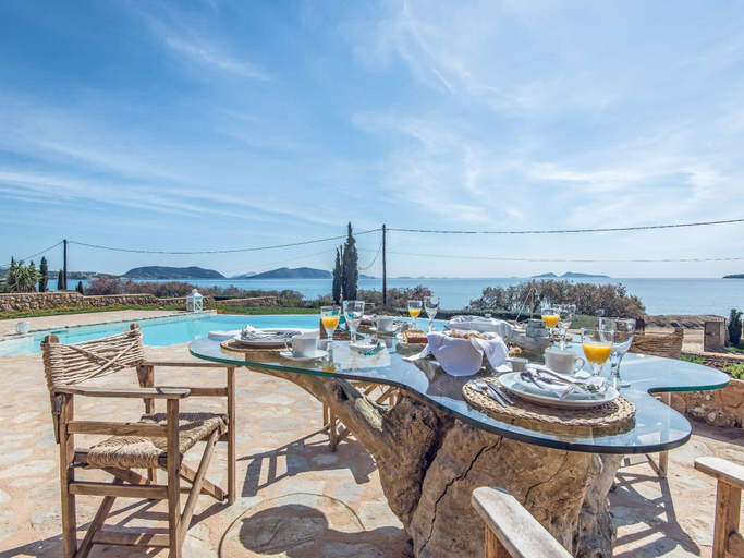 Others 5, Villa in Peloponnese by Petrothalassa Beach, Peloponnese