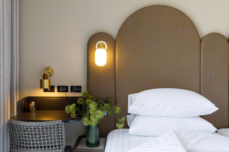 Bedroom 26