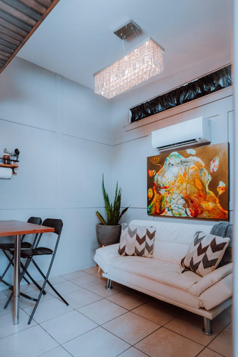 Others 4, Swank House- Downtown Suite-Pet Friendly, Jackson