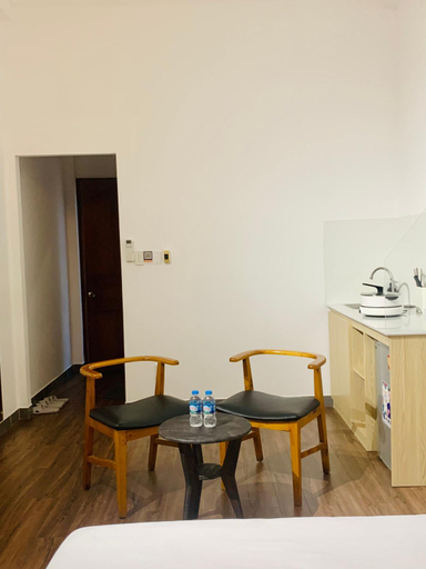 Others 5, The Hideaway Alley Botanical Garden, District 1
