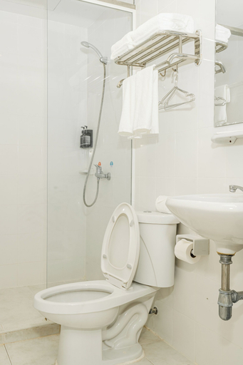 Bathroom 5, Aurea Delight Hotel, Phnom Penh