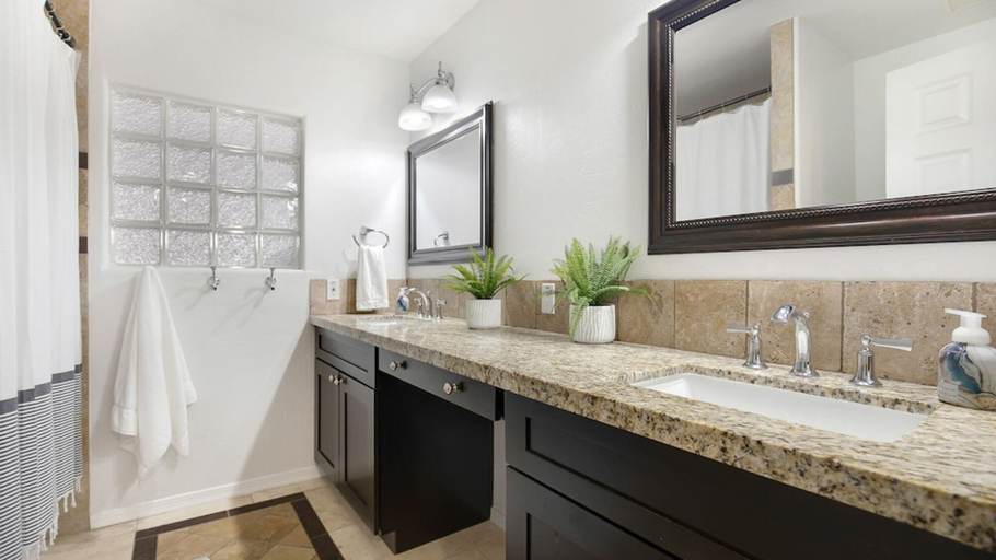 Bathroom 4, Stunning Vacation Dream Home W/backyard Paradise!, Maricopa