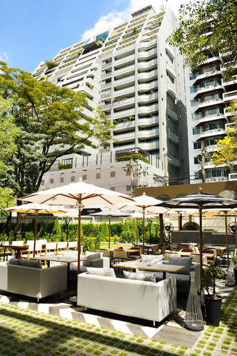 Food & Drinks 5, Floral Court Hotel & Residence Sukhumvit 13, Phra Nakhon