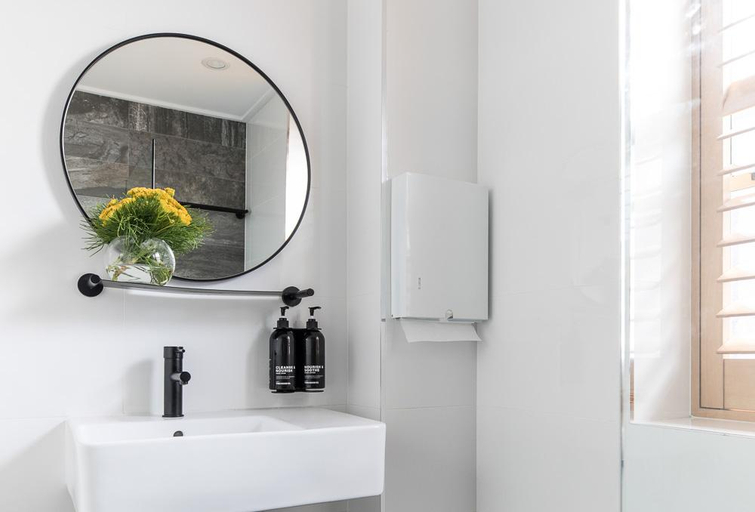 Bathroom 13