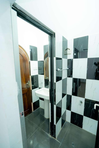 Others 3, East Gate 8-9 Batticaloa, Eravur Town