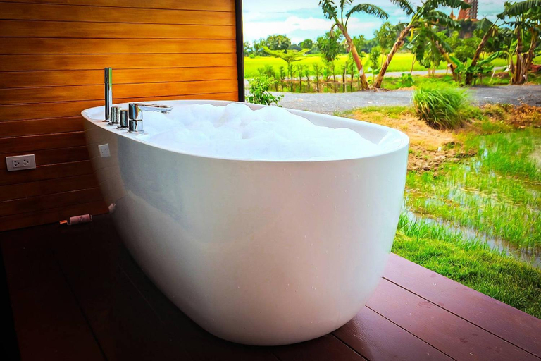Bathroom 4, Whitehouse resort, Tha Muang