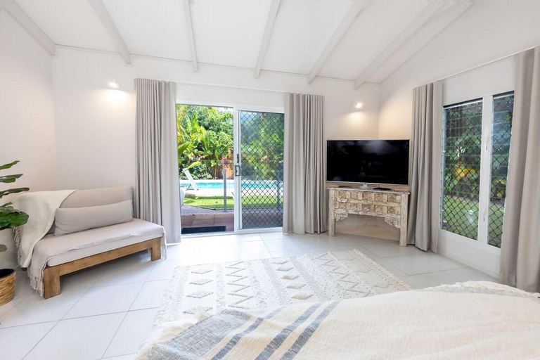 Others 4, Mango Wood Villa - Tropical Coastal Living, Cairns