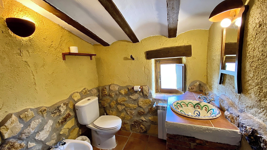 Bathroom 4, CASAS RURALES CORTIJO LEONTINO, Almería