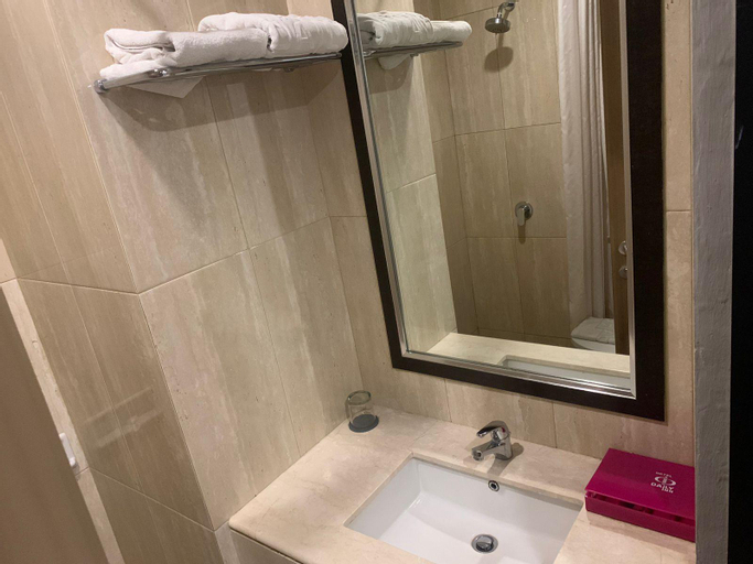 Bathroom 8