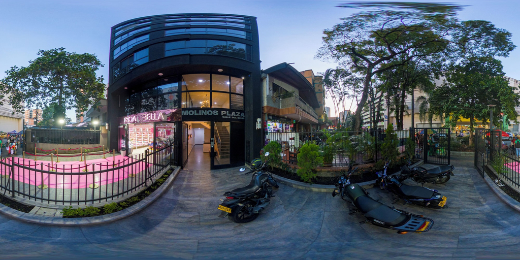 Exterior & Views