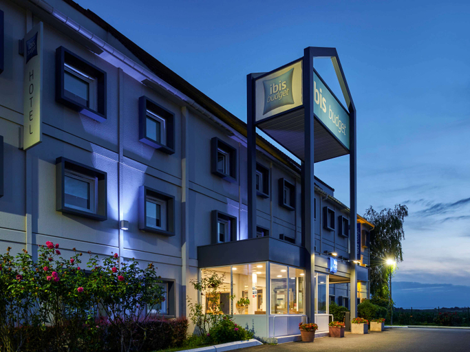 Exterior & Views 2, ibis budget Santeny, Val-de-Marne