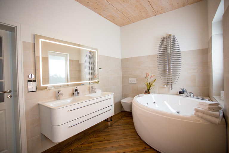 Bathroom 3, Villa Vivaldi, Rostock