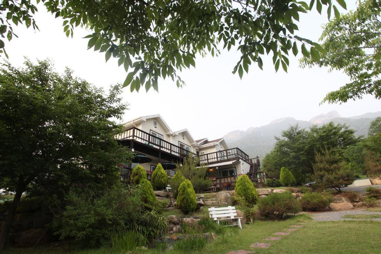 Chamjoeun Pension, Jecheon
