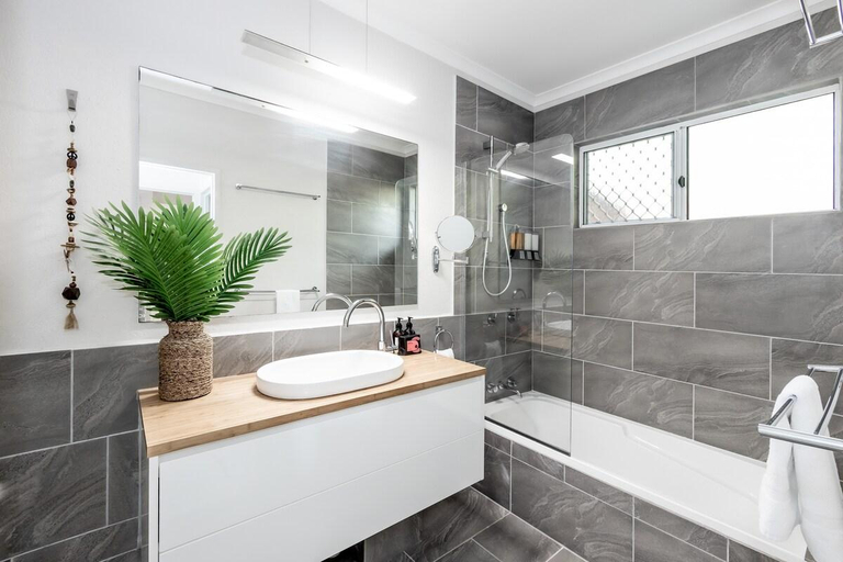 Bathroom 4, Mango Wood Villa - Tropical Coastal Living, Cairns