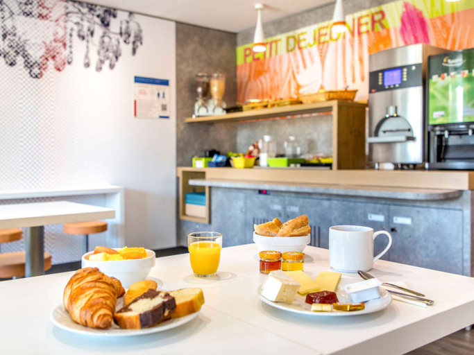 Food & Drinks 3, ibis budget Fréjus Saint Raphael Capitou A8, Var