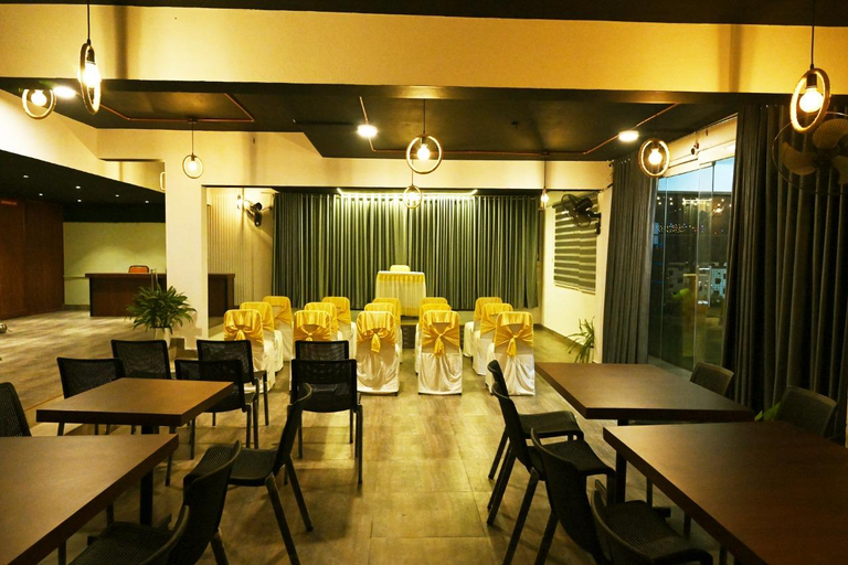 Food & Drinks 5, ATHIRAPPILY RIVER RESORT, Thrissur