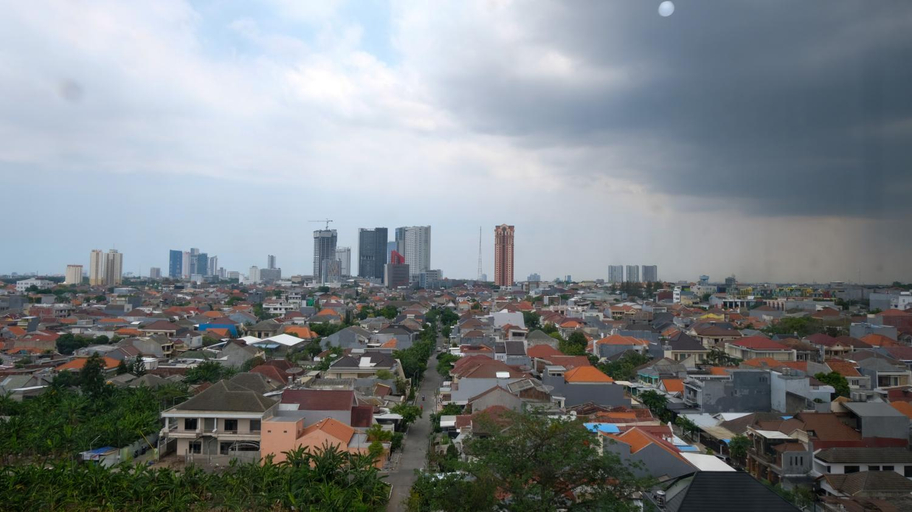 Exterior & Views, Best Choice 2BR at Puncak Permai Apartment Surabaya By Travelio, Surabaya