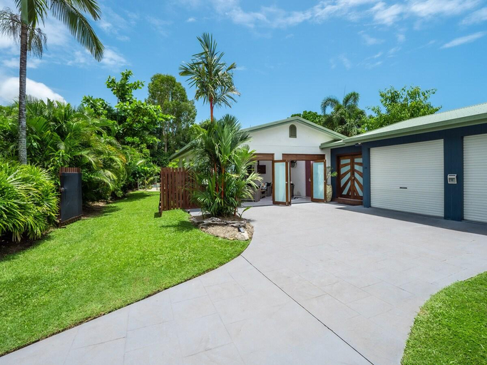Others 5, Mango Wood Villa - Tropical Coastal Living, Cairns