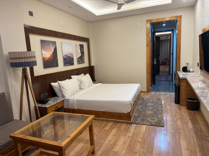 Bedroom 4, The Uttrayan, Dehradun