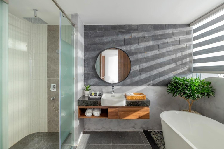 Bathroom 1, Ocean Front Villa Nha Trang, Nha Trang