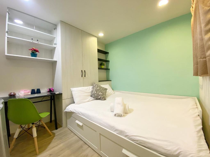Others 5, 17 Fengjia Accommodation, Taichung