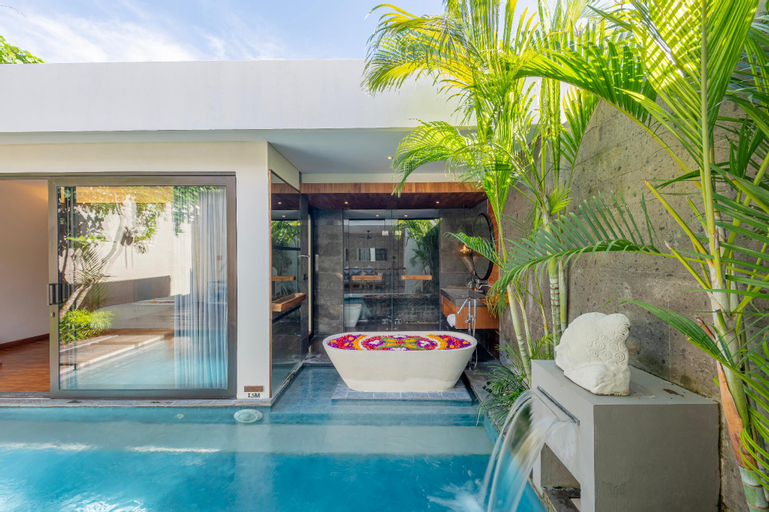 Swimming Pool 16